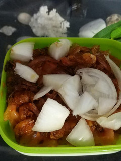 Foto resep Bekal Spaghetti Saus Tomat + Udang Goreng