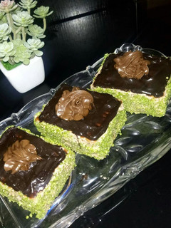 صورة لوصفة طرونش باتيسري بالقاطو