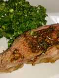 Vacío al chimichurri con ensalada de achicoria y ajo en el chancho movil