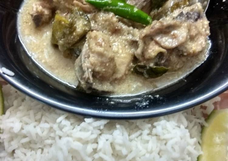 Simple Way to Prepare Speedy Gondhoraj kanchlonka chicken stew