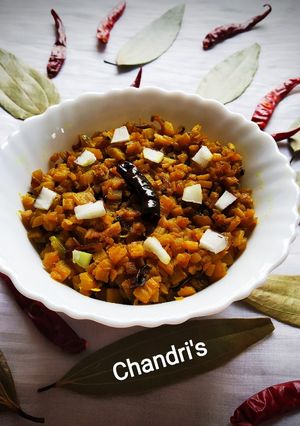 নারকেলি থোড় ঝুরি ভাজা (narkeli thor jhuri bhaja recipe in Bengali) রেসিপির প্রধান ছবি