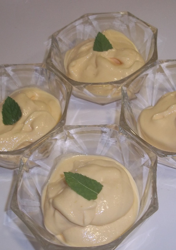 Una foto de Helado de melocotón y pera