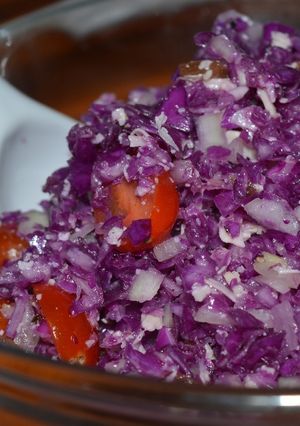 Una foto de Ensalada de repollo y parmesano