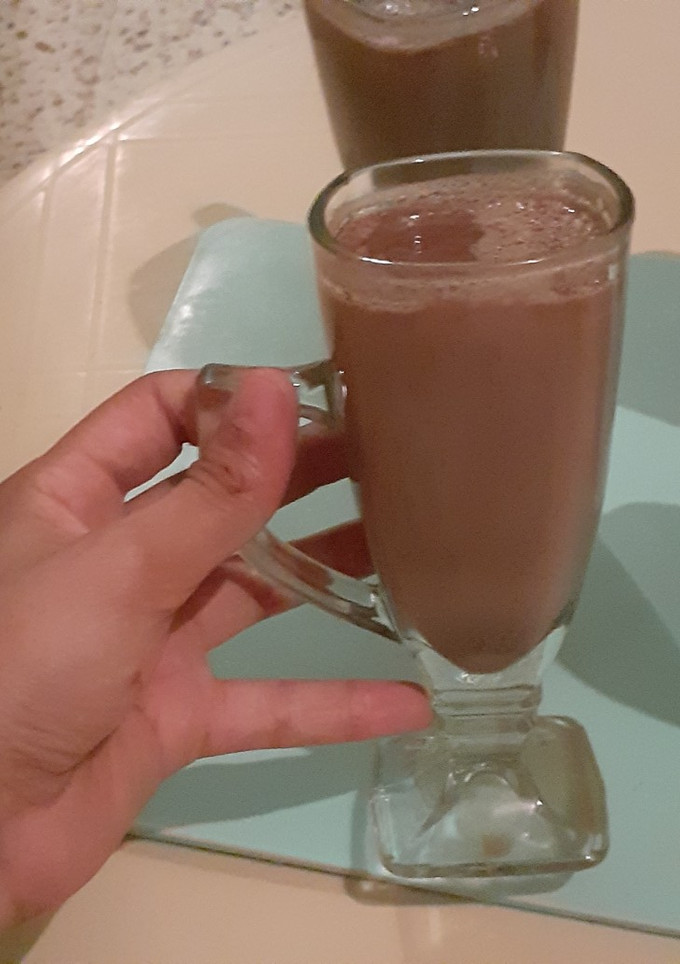 صورة لوصفة تحلية ساهلة بشكولاطة وبنينة تهبل 😍😍