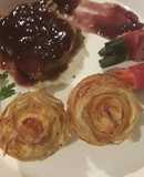 Peceto con salsa de vino tinto acompañado de papas mil hojas