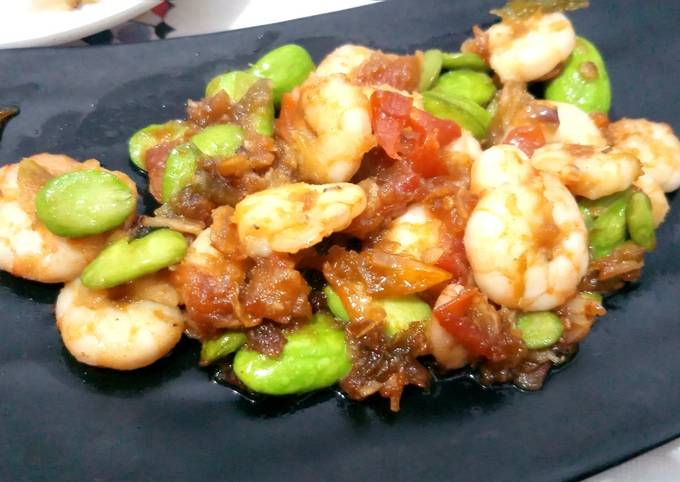 Wajib coba! Resep membuat Sambal petai udang untuk Lebaran  sesuai selera