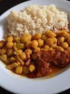 Una foto de Garbanzos con arroz