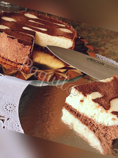 Una foto de Tarta de arroz con leche y toque chocolateado🍚🍰