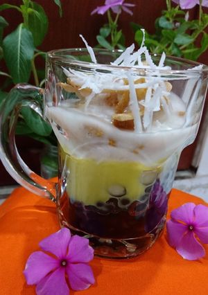 Hình của món Chè thập cẩm miền trung.