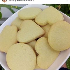 A picture of Butter cookies.
