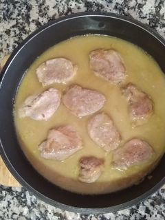 Una foto de Solomillo de cerdo al vino blanco