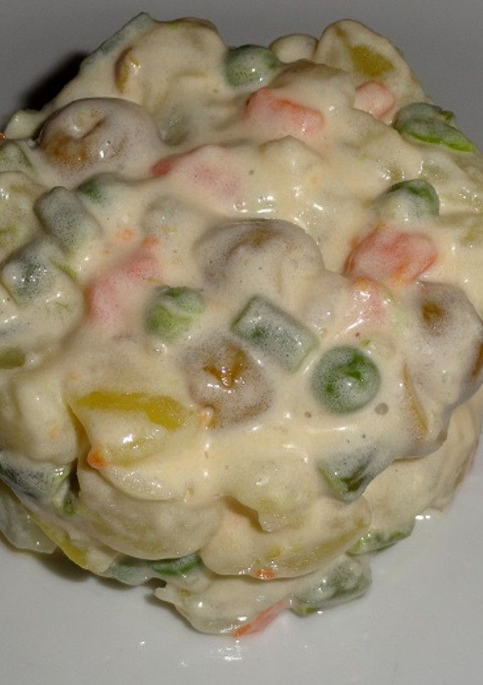 Una foto de Timbal de ensaladilla fácil