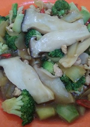 Foto resep King Oyster Ayam Brokoli