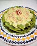 Ensalada de judías planascon salsa de nueces al ajo-veggie