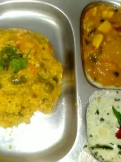 சாமை அரிசி கிச்சடி (Saamai arisi kichadi recipe in tamil) செய்முறை முக்கிய புகைப்படம்