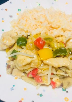 Una foto de Pechugas salteadas con Verduras (al estilo Chifa)👌
