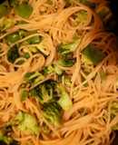 Stir fried spaghetti in vegetables