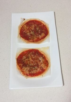 Una foto de Mini pizzas en obleas de empanadilla