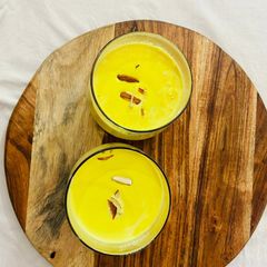 A picture of Golden Milk.