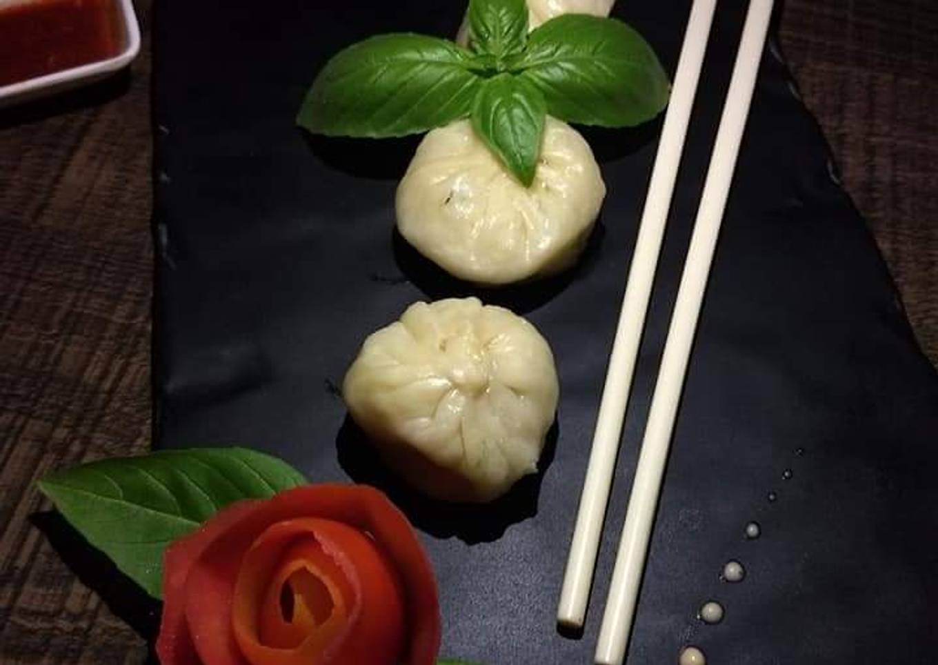 Momos
