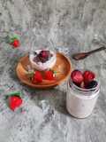 Strowberi & banana overnight oat