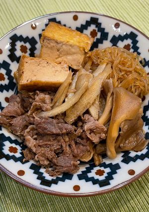 A picture of 15-Minute Sukiyaki-Style Simmered Beef.