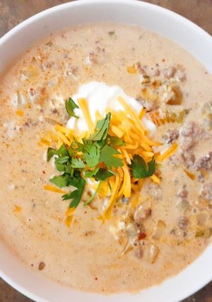 A picture of Cheesy Beef and Hatch Chile Soup.