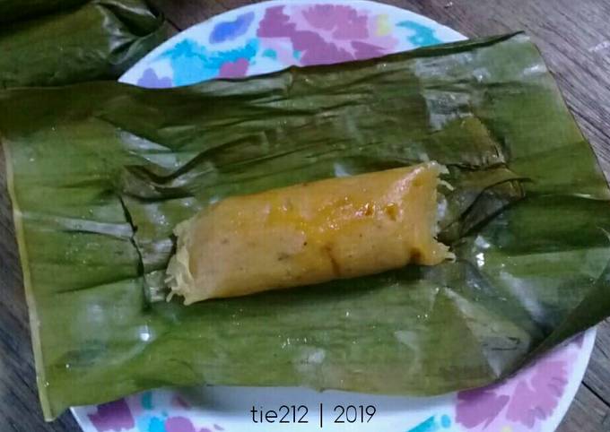 Langkah Mudah untuk Menyiapkan Lemet Pisang, Menggugah Selera