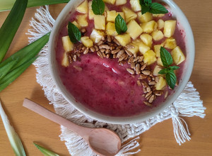 Foto de Malga de Fruta Gelada com Ananás / A famosa Smoothies bowl com Ananás