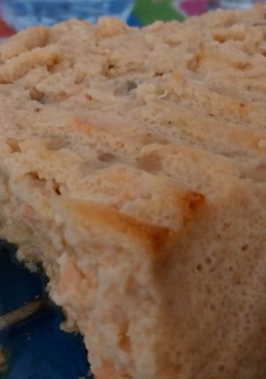 Una foto de Pastel de salmón y gambas