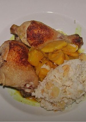 รูปของ น่องไก่บนแกงผลไม้