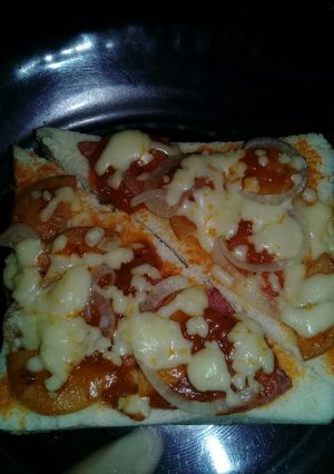 Foto resep Pizza roti tawar teflon (ada rincian harga 😍)