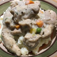 A picture of Easy Creamy Chicken.