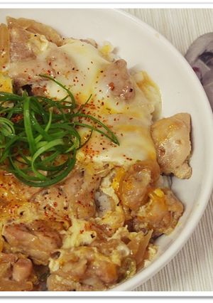 日式親子丼 的食譜成品照片