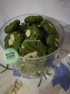Foto resep Matcha Almond Cookies