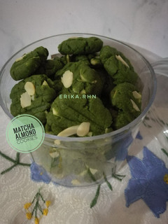 Foto resep Matcha Almond Cookies