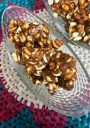 A picture of Moongphali Chikki (peanut brittle).