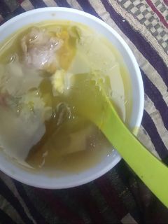 চিকেন ভেজিটেবল স্যুপ (chicken vegetable soup recipe in Bengali) রেসিপির প্রধান ছবি