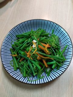 蒜炒龍鬚菜 的食譜成品照片