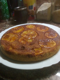 Una foto de Torta integral de naranjas 🍊