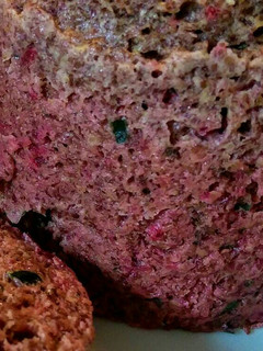 Una foto de PAN De Linaza con Remolacha (betabel) a la Taza....!