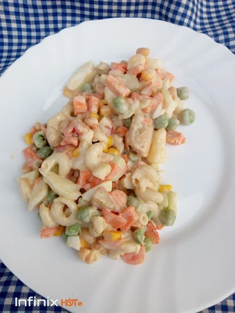 Recipe Veggies, pasta and chicken salad the Perfect So Delicious