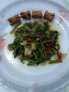 Foto resep Tumis kangkung belacan,,,