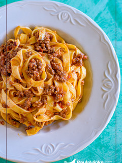 Una foto de Tagliatelle con salsa de carne picada 'ragù alla piemontese'🍝
