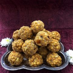 A picture of Boondi Laddoo.