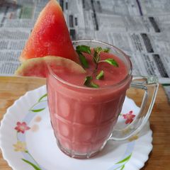 A picture of Watermelon 🍉 gauva mix juice.