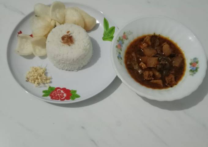 Rawon Ndeso (tahu-pepaya)