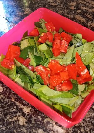 Una foto de Ensalada de talinum