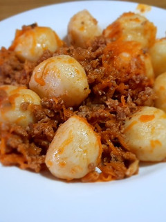 Una foto de Ñoquis rellenos con queso cremoso🤩😋