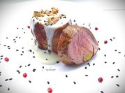 Una foto di filetto di maiale al forno